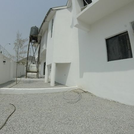 Ironhouse Guest Suites Mobushipe Exterior foto